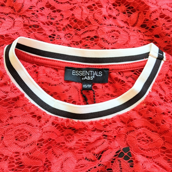 NWT Red Lace Blouse w/Striped Black & White Collar - Picture 7 of 8